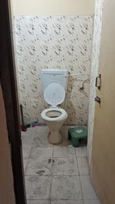 Bathroom Image of 500 Sq.ft 1 BHK Apartment / Flat for rent in Begumpet Hyderabad for Rs. 10000