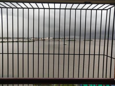 Balcony Image of 1250 Sq.ft 2 BHK Apartment / Flat for rent in Marine Drive Kochi for Rs. 26000