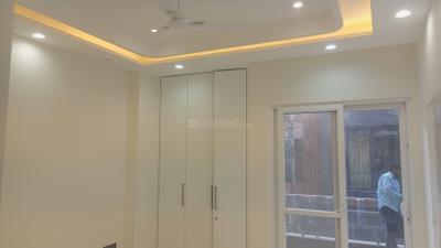 Bedroom Image of 1650 Sq.ft 3 BHK Builder Floor for rent in Pitampura New Delhi for Rs. 73000