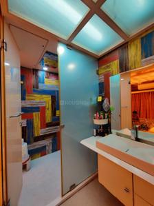 Bathroom Image of 1700 Sq.ft 4 BHK Apartment / Flat for sale in Swastik Flair Apartment, Chembur Mumbai for Rs. 55000000