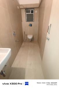 Bathroom Image of 1250 Sq.ft 3 BHK Apartment / Flat for rent in Dadar East Mumbai for Rs. 125000
