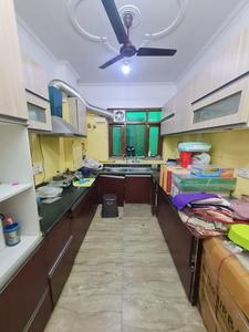 Kitchen Image of 1500 Sq.ft 3 BHK Builder Floor for rent in Model Town New Delhi for Rs. 55000