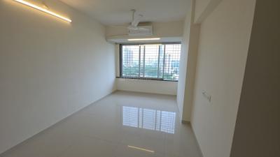 Living Room Image of 750 Sq.ft 2 BHK Apartment / Flat for sale in Matunga West Mumbai for Rs. 35000000