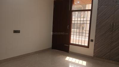 Bedroom Image of 1800 Sq.ft 4 BHK Builder Floor for sale in Shalimar Garden Ghaziabad for Rs. 17500000