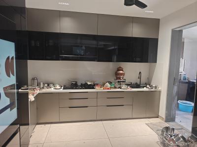 Kitchen Image of 4500 Sq.ft 4 BHK Apartment / Flat for sale in NG Asavari Tower, Ramdev Nagar Ahmedabad for Rs. 57000000