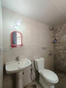 Bathroom Image of 1010 Sq.ft 3 BHK Apartment / Flat for rent in Shriram Liberty Square, Gulimangala Bengaluru for Rs. 27000