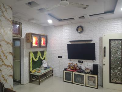 Living Room Image of 700 Sq.ft 1 BHK Apartment / Flat for rent in Raunak Delight, Kasarvadavali Thane for Rs. 16150