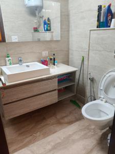 Bathroom Image of 2100 Sq.ft 3 BHK Independent House for sale in Sarvodaya Enclave New Delhi for Rs. 54000000