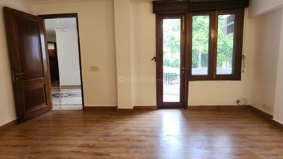 Bedroom Image of 2500 Sq.ft 4 BHK Builder Floor for rent in Vasant Vihar New Delhi for Rs. 250000