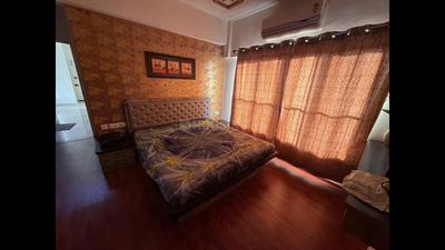 Bedroom Image of 1350 Sq.ft 3 BHK Apartment / Flat for rent in Adani The Meadows, Shantigram Ahmedabad for Rs. 41200