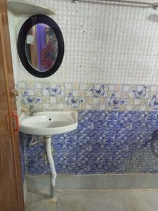 Bathroom Image of 650 Sq.ft 2 BHK Apartment / Flat for sale in Beliaghata Kolkata for Rs. 3500000