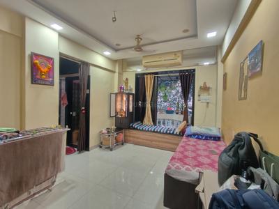 Hall Image of 670 Sq.ft 1 BHK Apartment / Flat for sale in Dive Pearl, Airoli Navi Mumbai for Rs. 8300000
