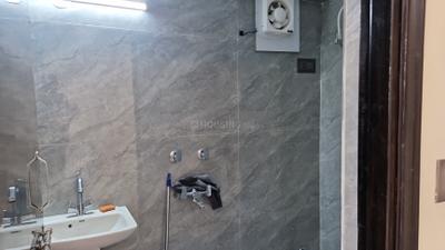 Bathroom Image of 600 Sq.ft 1 BHK Apartment / Flat for rent in Sector 19 Dwarka New Delhi for Rs. 28000