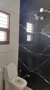 Bathroom Image of 900 Sq.ft 1 RK Builder Floor for rent in Kharar Mohali for Rs. 10500