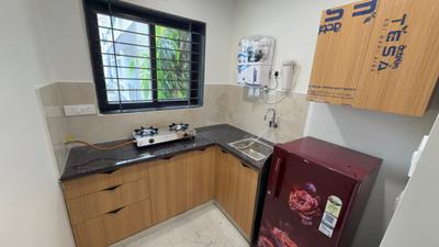 Kitchen Image of 700 Sq.ft 1 BHK Builder Floor for rent in Nipania Indore for Rs. 18500