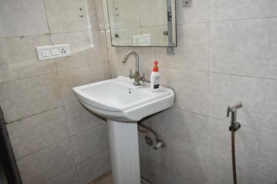 Bathroom Image of Roomsoom in Sector 27, Noida