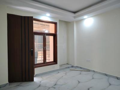 Bedroom Image of 1300 Sq.ft 4 BHK Builder Floor for sale in Khanpur New Delhi for Rs. 12200000