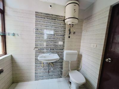 Bathroom Image of 1260 Sq.ft 2 BHK Apartment / Flat for rent in JBB Grand Square, Kundli Sonipat for Rs. 13999