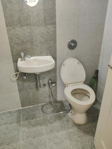 Common Bathroom Image of 970 Sq.ft 2 BHK Apartment / Flat for sale in K Raheja Vistas, Powai Mumbai for Rs. 27500000