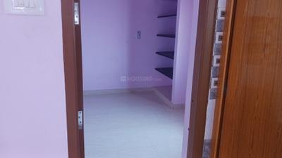 Bedroom Image of 650 Sq.ft 2 BHK Duplex for rent in Otthakadai Madurai for Rs. 10000