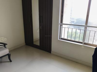 Bedroom Image of 1010 Sq.ft 2 BHK Apartment / Flat for sale in Lodha Luxuria, Thane West Thane for Rs. 15500000