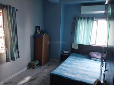 Bedroom Image of 660 Sq.ft 2 BHK Builder Floor for sale in Paikpara Kolkata for Rs. 2150000