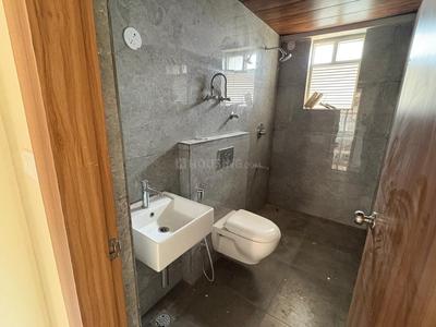 Bathroom Image of 1880 Sq.ft 3 BHK Apartment / Flat for rent in Lalpur Ranchi for Rs. 19999