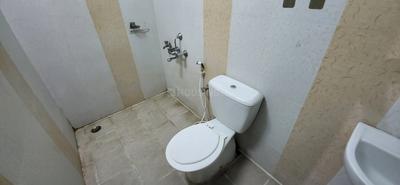 Bathroom Image of 1300 Sq.ft 3 BHK Apartment / Flat for rent in Tambaram East Chennai for Rs. 33000