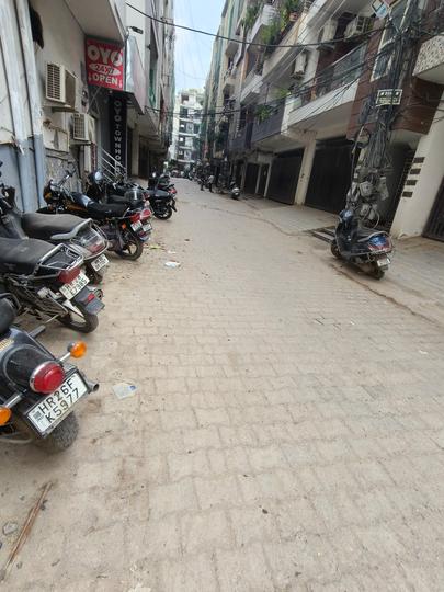 Ashok Vihar, Sector 3 Main Image 1