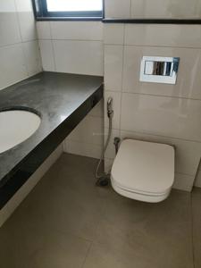 Common Bathroom Image of 1500 Sq.ft 3 BHK Apartment / Flat for rent in Godrej Urban Park, Powai Mumbai for Rs. 120000