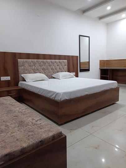 VIP Road Zirakpur, Lohgarh Bedroom 1
