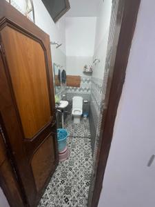 Bathroom Image of 2000 Sq.ft 3 BHK Builder Floor for rent in GMS Road Dehradun for Rs. 40000