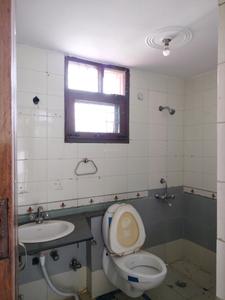 Common Bathroom Image of 1800 Sq.ft 3 BHK Apartment / Flat for sale in SB youth Apartment, Sector 2 Dwarka New Delhi for Rs. 24500000