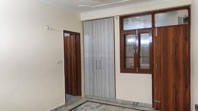 Bedroom Image of 700 Sq.ft 2 BHK Apartment / Flat for rent in Sultanpur New Delhi for Rs. 20000