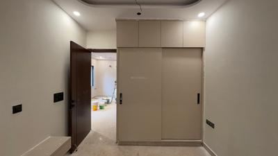 Bedroom Image of 750 Sq.ft 2 BHK Builder Floor for sale in Paschim Vihar New Delhi for Rs. 15000000