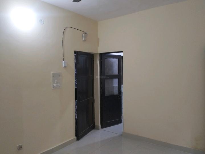 Block DG 1, Vikaspuri Main Image 1