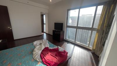 Bedroom Image of 1750 Sq.ft 3 BHK Apartment / Flat for sale in Amanora Gateway Towers, Hadapsar Pune for Rs. 32000000