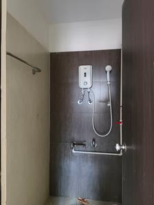 Common Bathroom Image of 700 Sq.ft 1 BHK Apartment / Flat for sale in Raunak City, Kalyan West Kalyan for Rs. 4300000