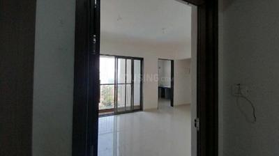 Living Room Image of 620 Sq.ft 1 BHK Apartment / Flat for rent in Runwal Eirene, Thane West Thane for Rs. 27000