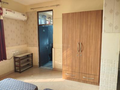 Bedroom Image of 350 Sq.ft 1 R Builder Floor for rent in Sikandra Agra for Rs. 7000