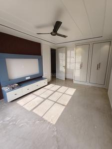 Bedroom Image of 2500 Sq.ft 4 BHK Apartment / Flat for sale in Anand Vihar New Delhi for Rs. 52500000