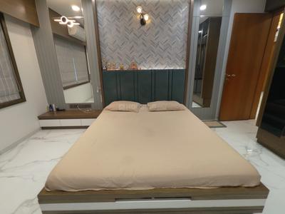 Bedroom Image of 3825 Sq.ft 4 BHK Apartment / Flat for sale in Science City Ahmedabad for Rs. 35100000