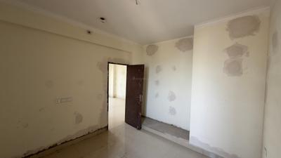 Bedroom Image of 1200 Sq.ft 3 BHK Apartment / Flat for sale in Amrapali Crystal Homes Phase 1, Sector 76 Noida for Rs. 17875000