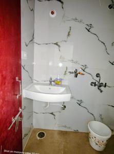 Bathroom Image of 1200 Sq.ft 2 BHK Independent House for rent in Akshita Heights 6, Malkajgiri Secunderabad for Rs. 25500