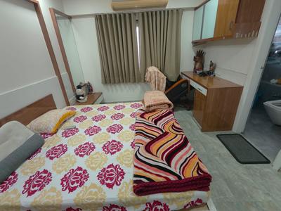 Bedroom Image of 3150 Sq.ft 4 BHK Apartment / Flat for sale in Sheladia Pushkar Apartments, Bodakdev Ahmedabad for Rs. 30000000