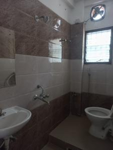 Bathroom Image of 1800 Sq.ft 2 BHK Apartment / Flat for rent in Jharapada Bhubaneswar for Rs. 20000