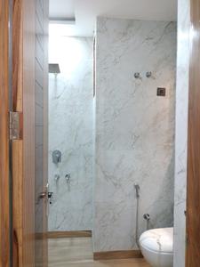 Common Bathroom Image of 1620 Sq.ft 3 BHK Builder Floor for sale in BPTP District 3, Sector 85 Faridabad for Rs. 17800000