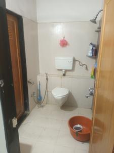 Bathroom Image of 620 Sq.ft 1.5 BHK Apartment / Flat for sale in Kasarvadavali Thane for Rs. 8000000