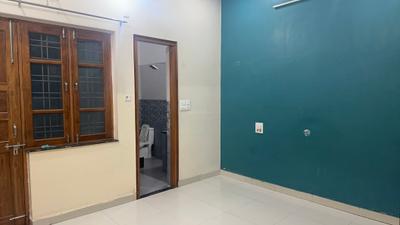 Bedroom Image of 2000 Sq.ft 2 BHK Builder Floor for rent in Wild Life Colony Dehradun for Rs. 25000