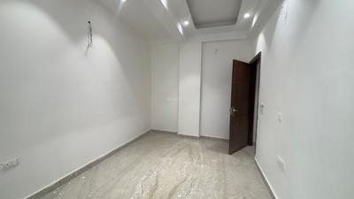 Bedroom Image of 1200 Sq.ft 4 BHK Apartment / Flat for sale in Sector 5 Rohini New Delhi for Rs. 11000000